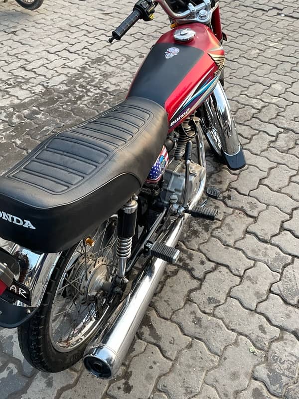 Honda CG 125 Model 2015 1