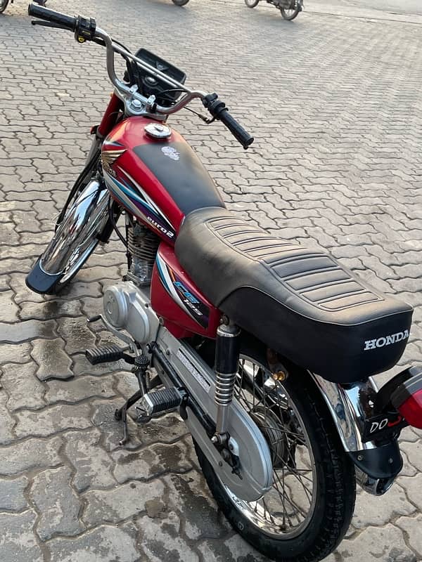 Honda CG 125 Model 2015 2