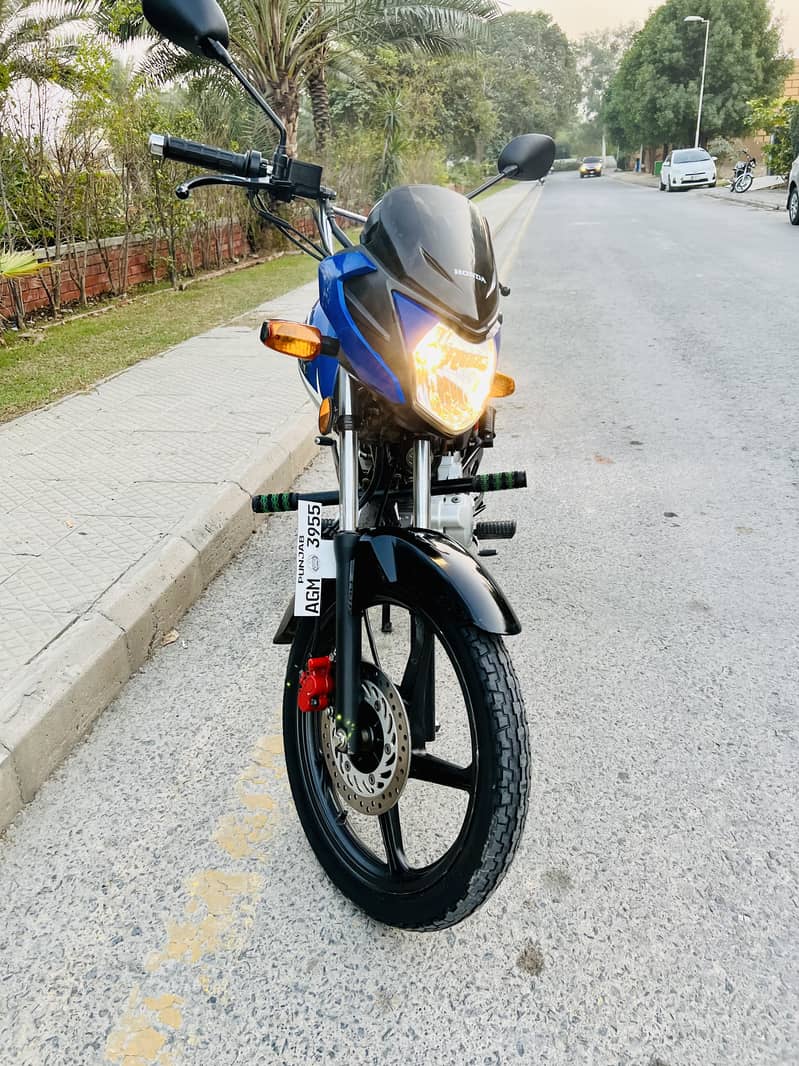 For Sale: Blue Honda CB 125 F Special Edition 5