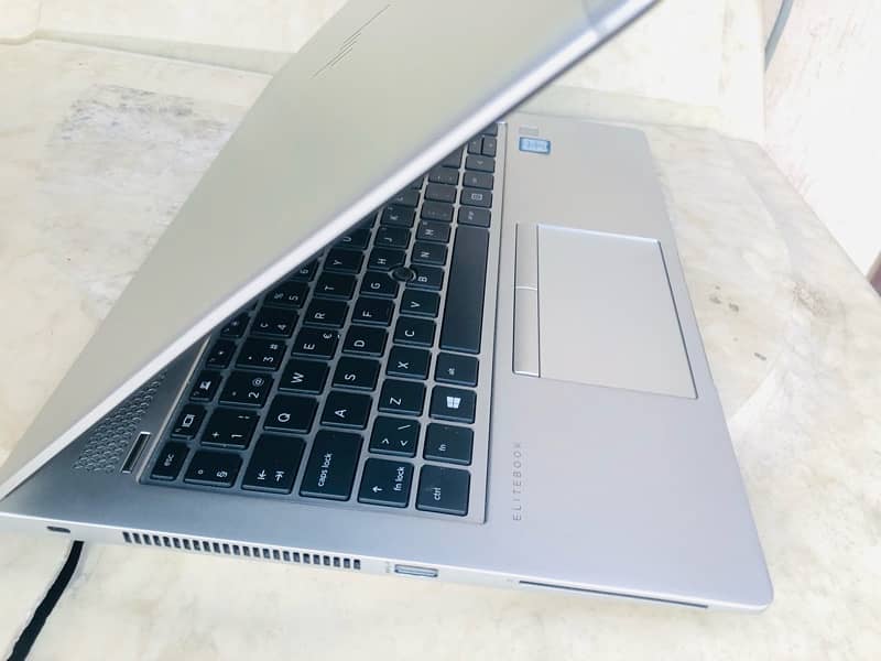 HP Elitebook 840 G6 Core 8th gen 3