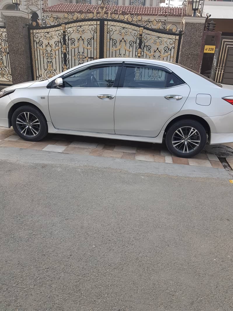 Toyota Corolla Altis 2017/18 Automatic transmission 11