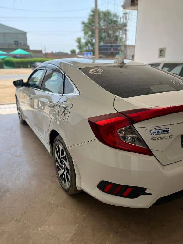 Honda Civic Oriel 2017 4