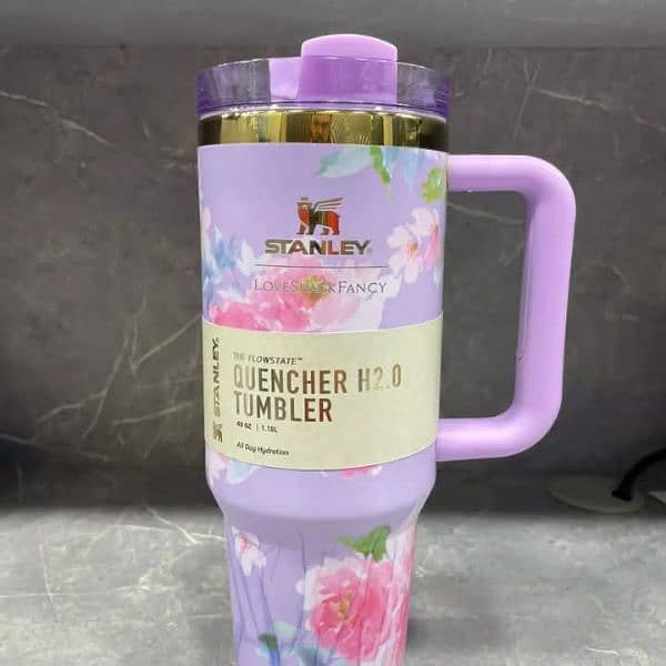 Stanley Tumbler 40-OZ/ 1.18 L 0