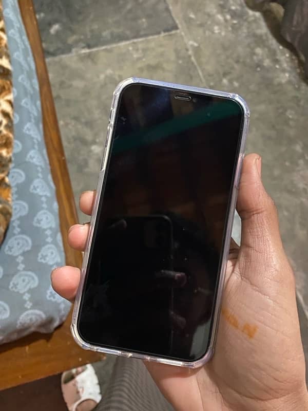 iPhone 11 Black Colour Nonpta jv 64gb only for Sale 1