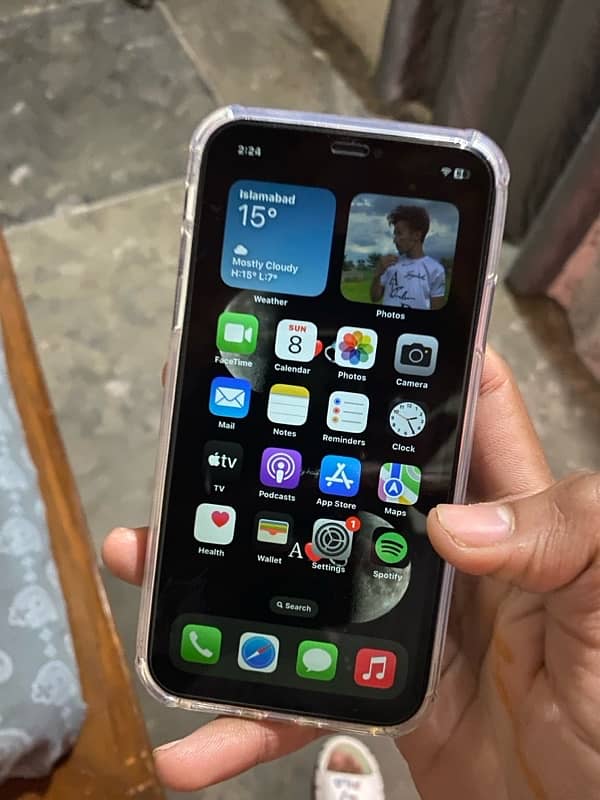 iPhone 11 Black Colour Nonpta jv 64gb only for Sale 6