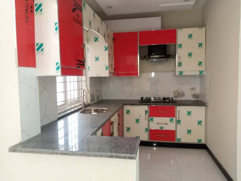 3.5 Marla Corner Single Story Best House for Sale in Razak Town Lane 2, 3