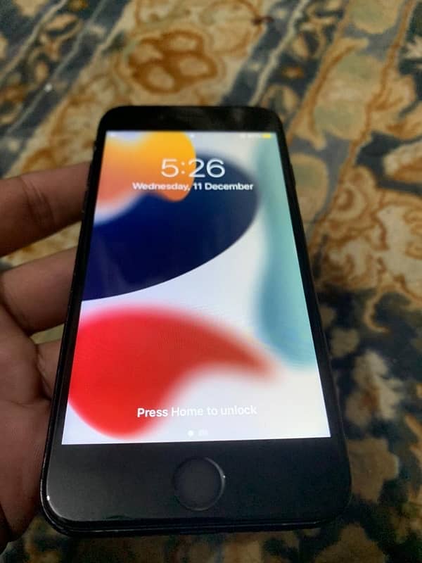 IPhone 7 GB 128 finger ok halth 100 no felt baypass only WhatsApp 3