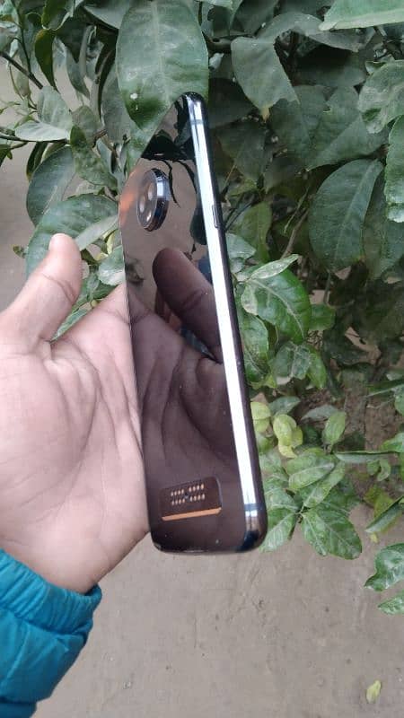 Motorola Z3 non PTA 4