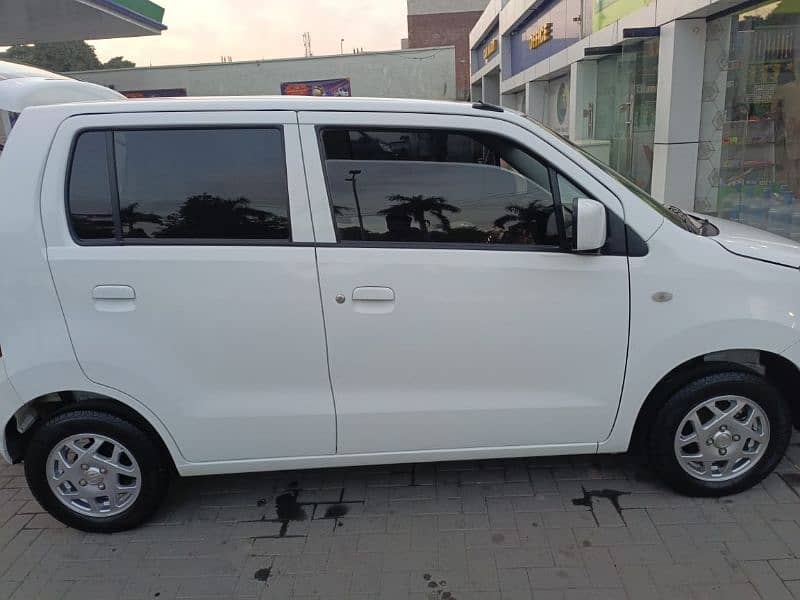 Suzuki Wagon R 2024 5