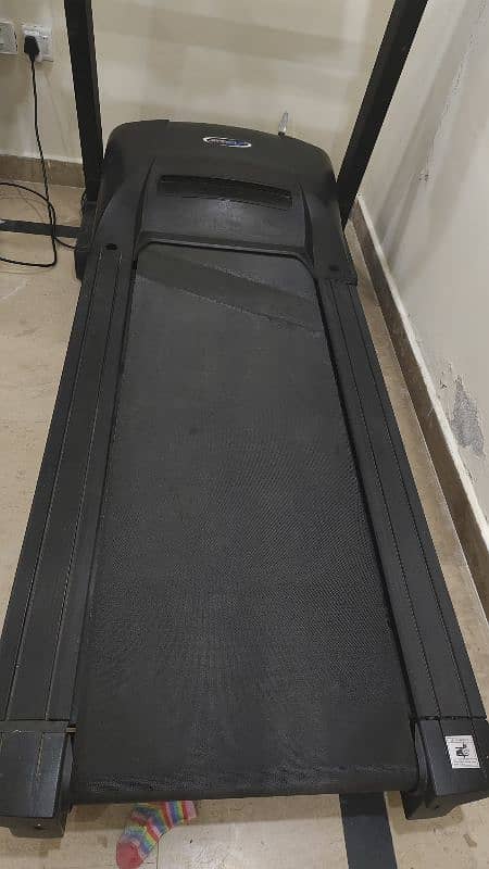 Italian imported semi commercial treadmill for sale in reasonable 5