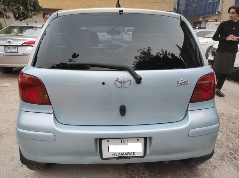 Toyota Vitz 2004 1.0 8