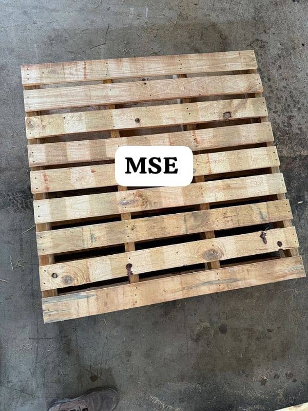 Plastic Pallets Supplier in Pakistan | Wooden & Plastic pallets stock 9