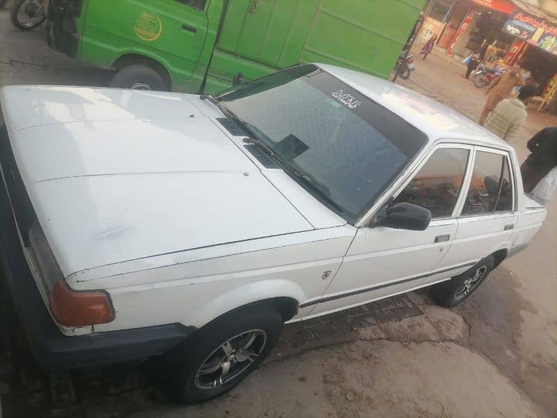 Nissan Sunny 1989 8