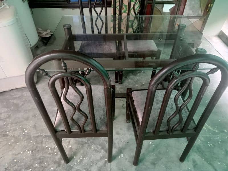 Dining table for sale 0