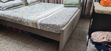 Double bed four sale