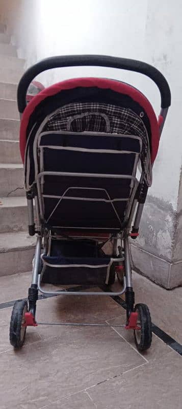 "Baby Stroller Chelino Brand -Behtareen Halat Mein" 1