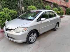 Honda City 2005 personal use car sale urgent