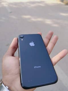 i phone XR 64 gb.  non pta