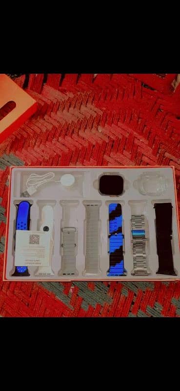 bilkul new watch box pack all Pakistan free delivery cash on delivery 1