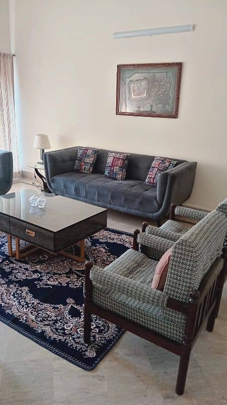 5 Seater Sofa for Sale 0