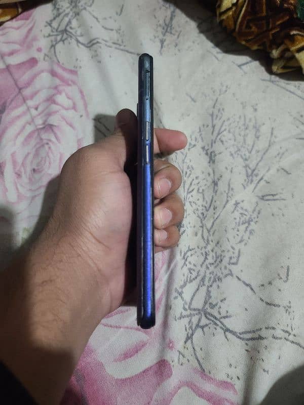 oppo reno 3 pro panel chang ho ga baking phone ok ha koi masla nahi ha 4