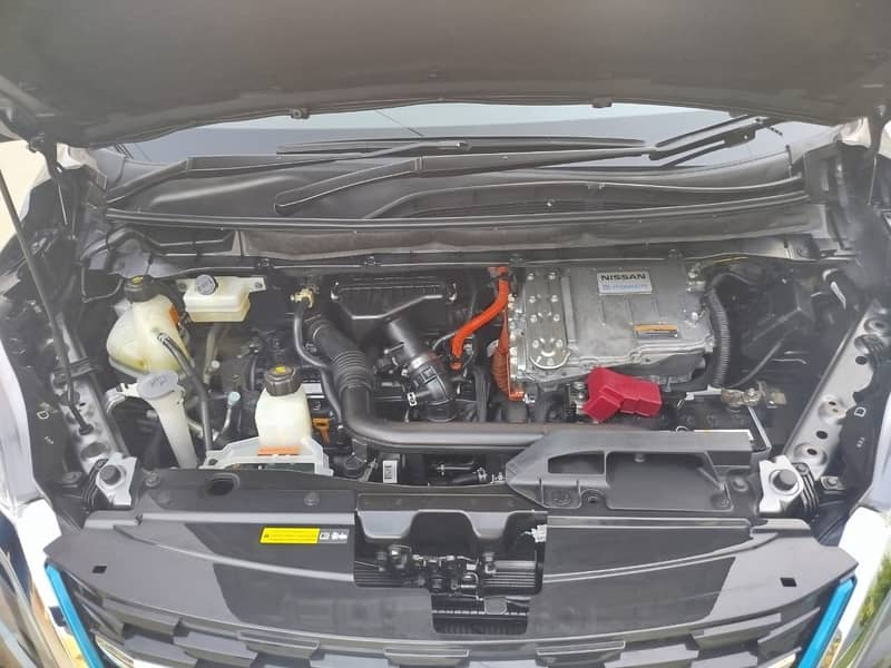 Nissan Serena E Power 2019 B/T Voxy Sainta Brv Noah esquire 13