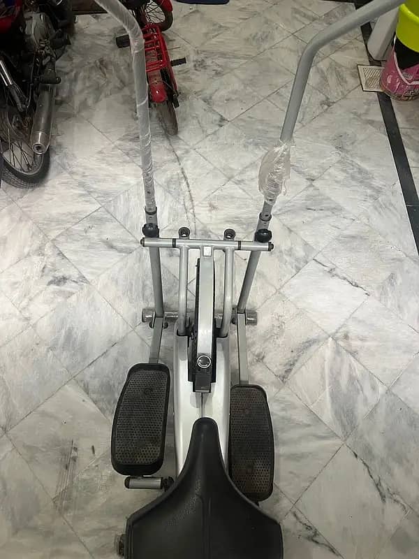 Life Style Exercies Bikes / Exercies Cycle / Gym Cycle 0