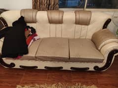 5 Seater Sofa Set in Good Condition