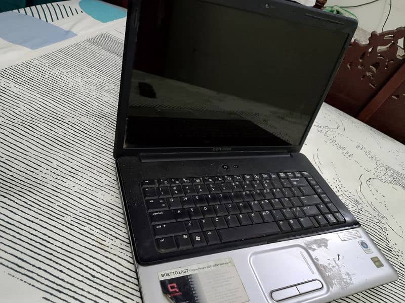 Compaq laptop for sale 1