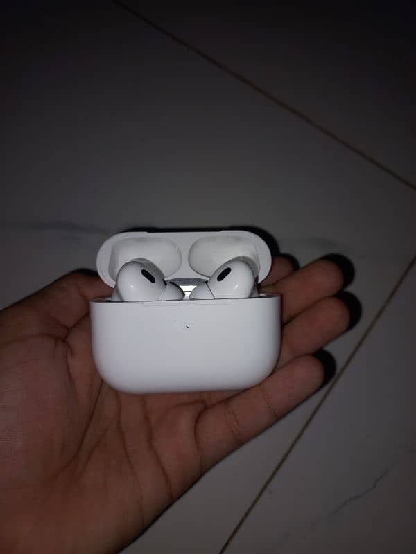 Apple Airpods pro 2nd generation 1