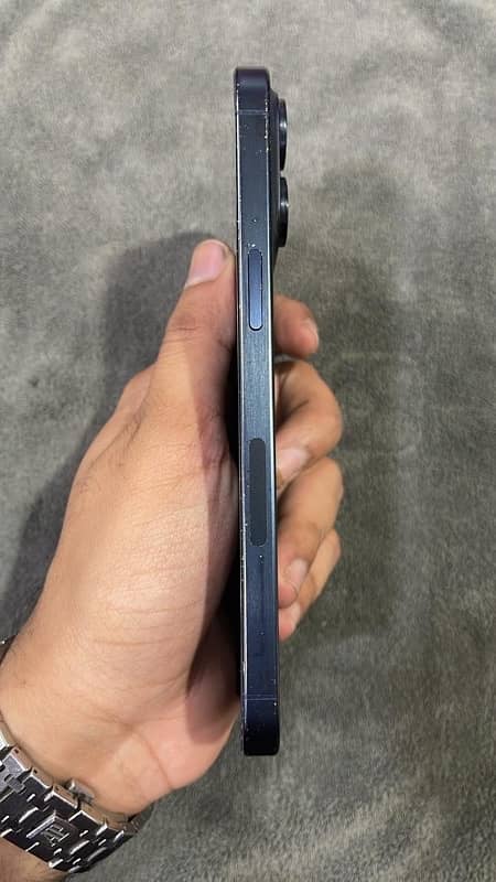 IPhone 15 Pro Max 512 GB Factory Unlocked 4