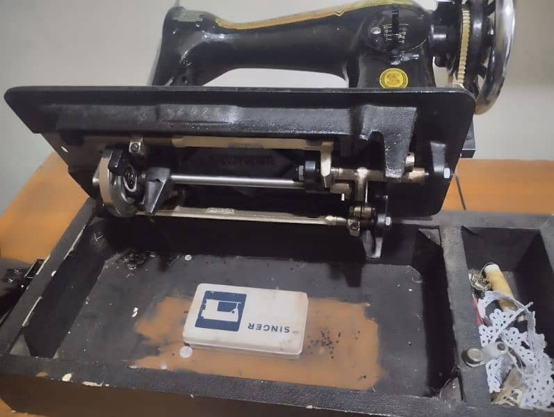 black beauty singer sewing machine with electric motor 4