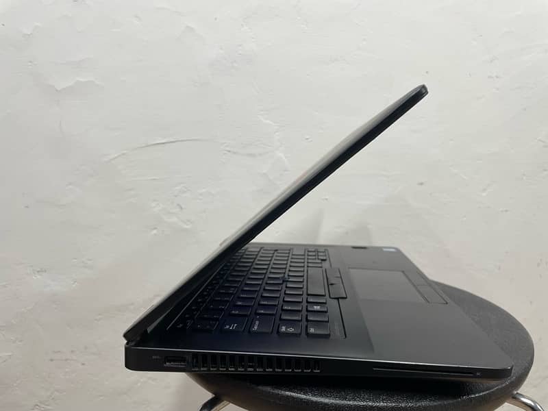 Dell laptop Latitude e5470 I5 6th generation 6