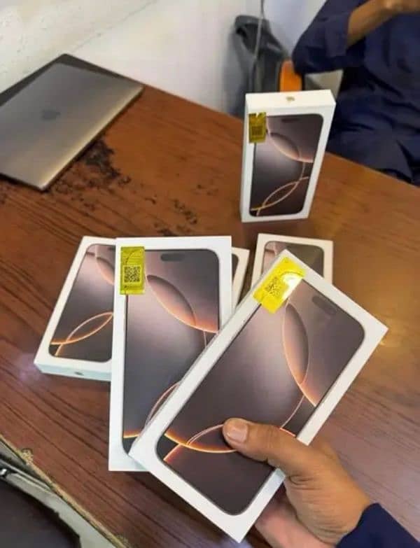 i Phone 8plus, 11,12,13,14,15 pro max on instalment Whatsap 3417642347 10