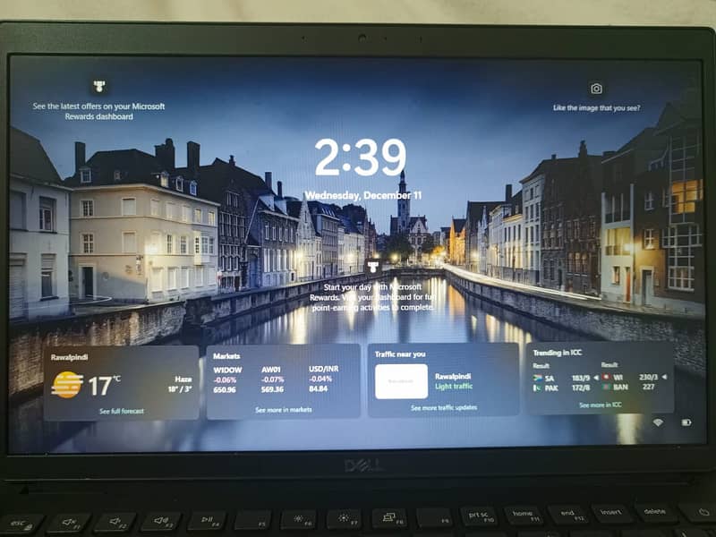 Dell latitude 3301 core I 5 8th generation 7