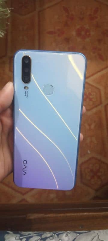 10 by 10 condition vivo y17 smart phone with graceful shining back 2