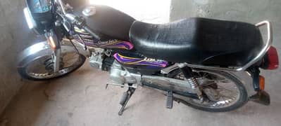 i want to buy honda bike thats why i m selling