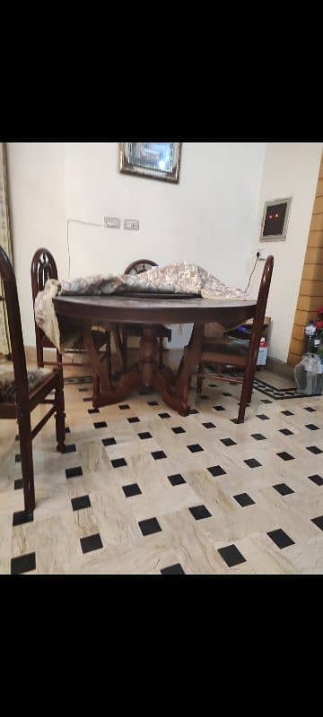 pure wood table and 4chairs 0