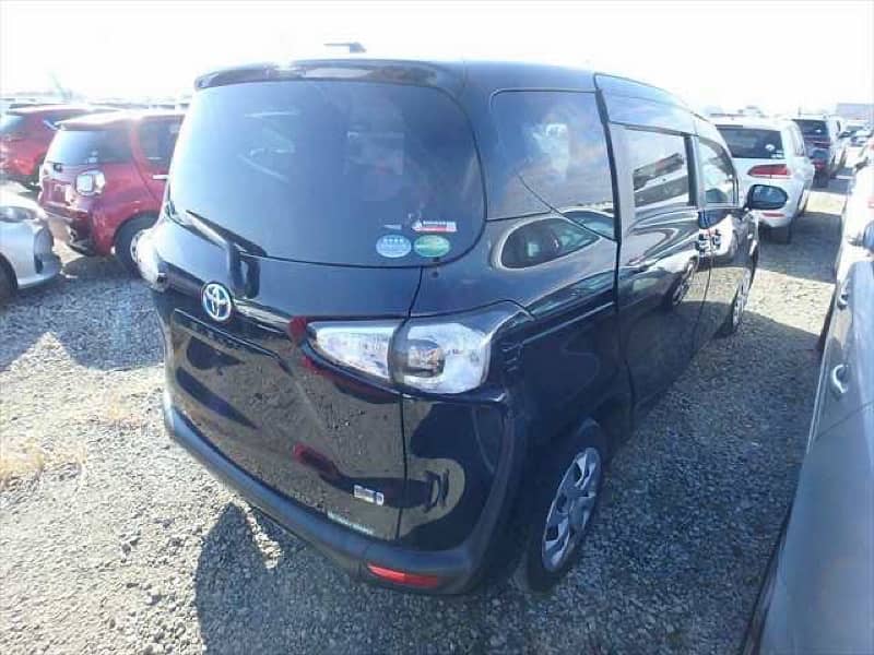 Toyota Sienta 2018/24 6