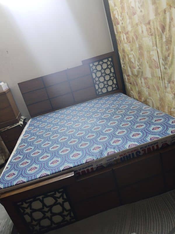 bed with side tables and with mattress and dressing table 2