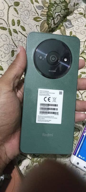 redmi A3 full box Ak sal ki waranti pari ha A one ha 5