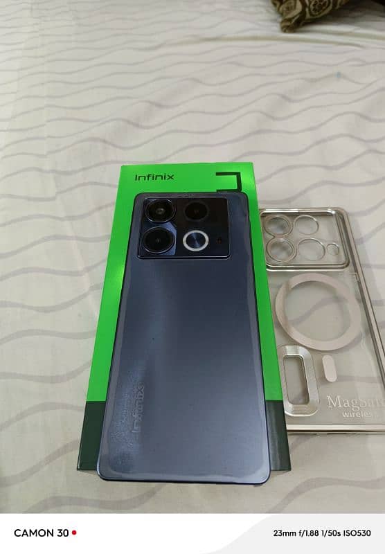 Infinix Note 40 - 16/256 8