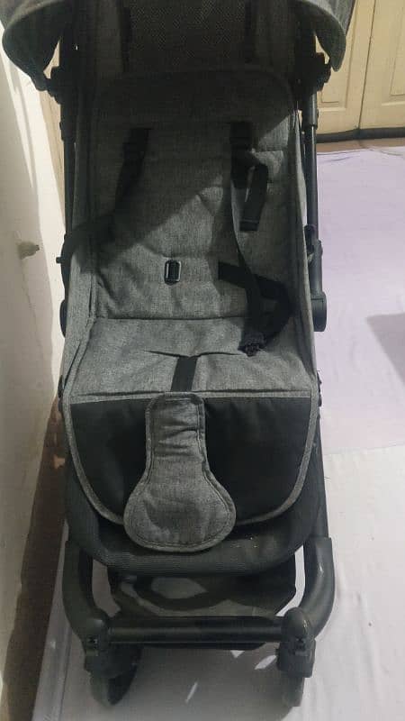 Hunter Leisure Pram for babies 8