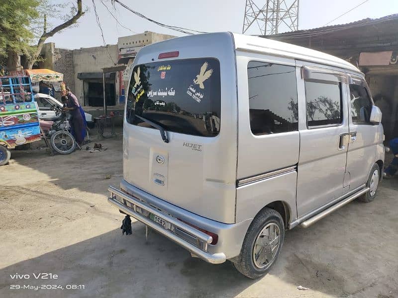 Daihatsu Hijet 2017 3