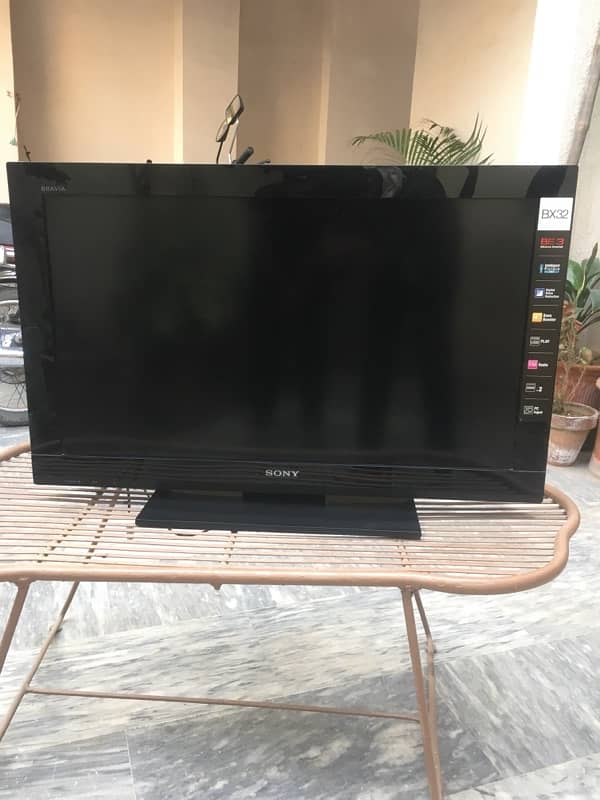 original Sony lcd tv 32 inch available in brand new condition 3