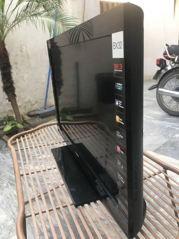 original Sony lcd tv 32 inch available in brand new condition 4