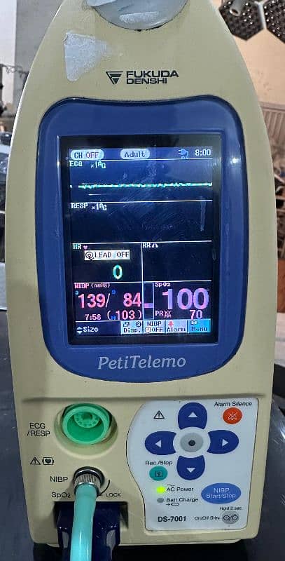 Fakuda & Philips 3 Parameter Patient monitor / vital sign monitor 2