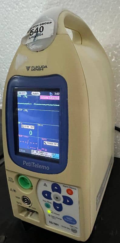 Fakuda & Philips 3 Parameter Patient monitor / vital sign monitor 3