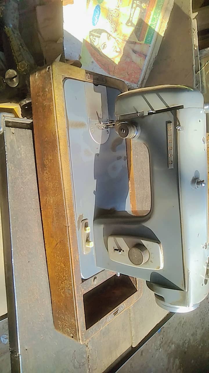 Riccar sewing machine 10