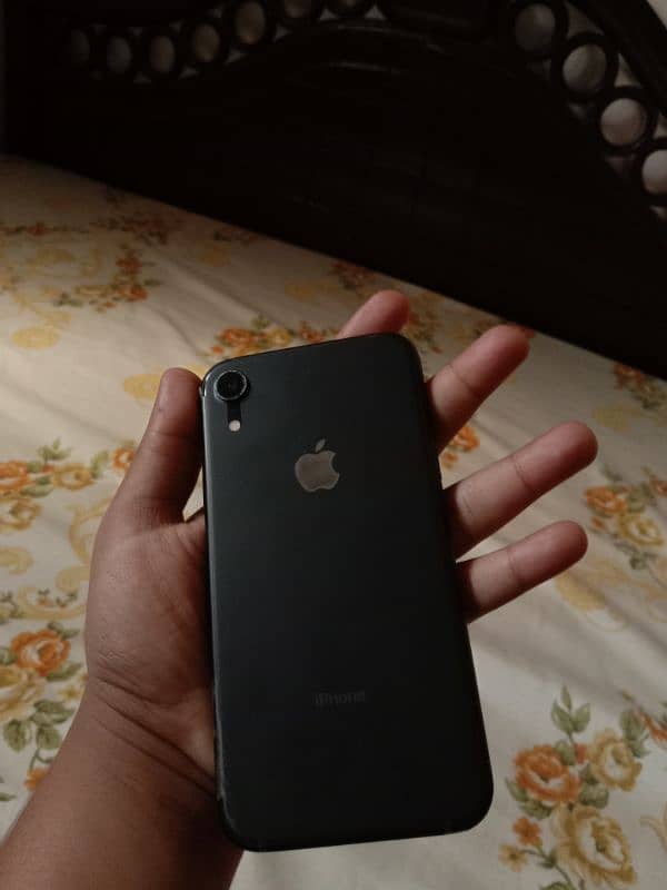 iphone XR factory unlocked 1